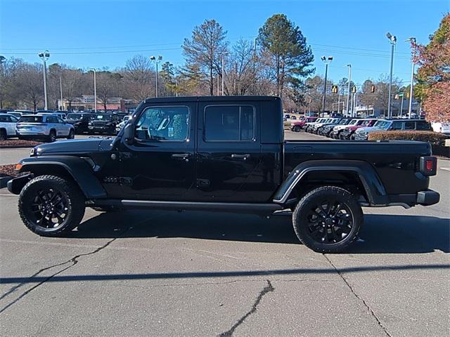 new 2025 Jeep Gladiator car, priced at $45,235