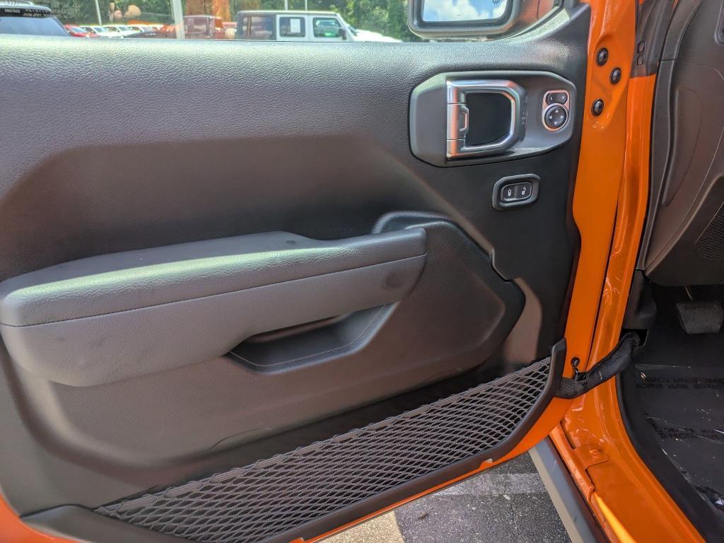 new 2025 Jeep Wrangler car, priced at $61,165