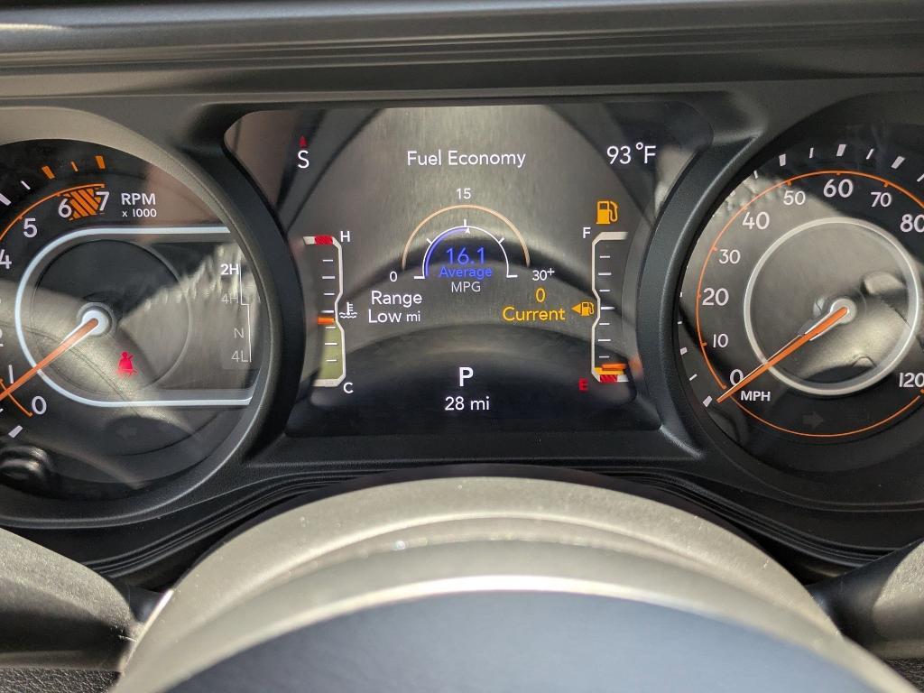 new 2025 Jeep Wrangler car, priced at $61,165