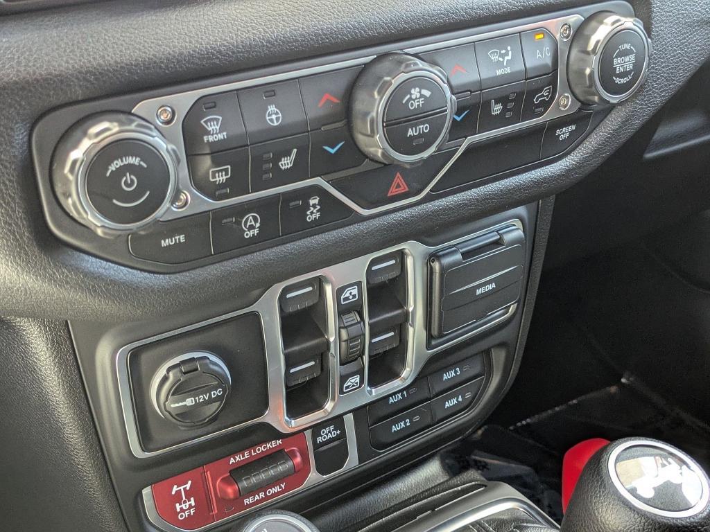 new 2025 Jeep Wrangler car, priced at $61,165