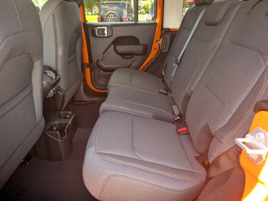 new 2025 Jeep Wrangler car, priced at $61,165