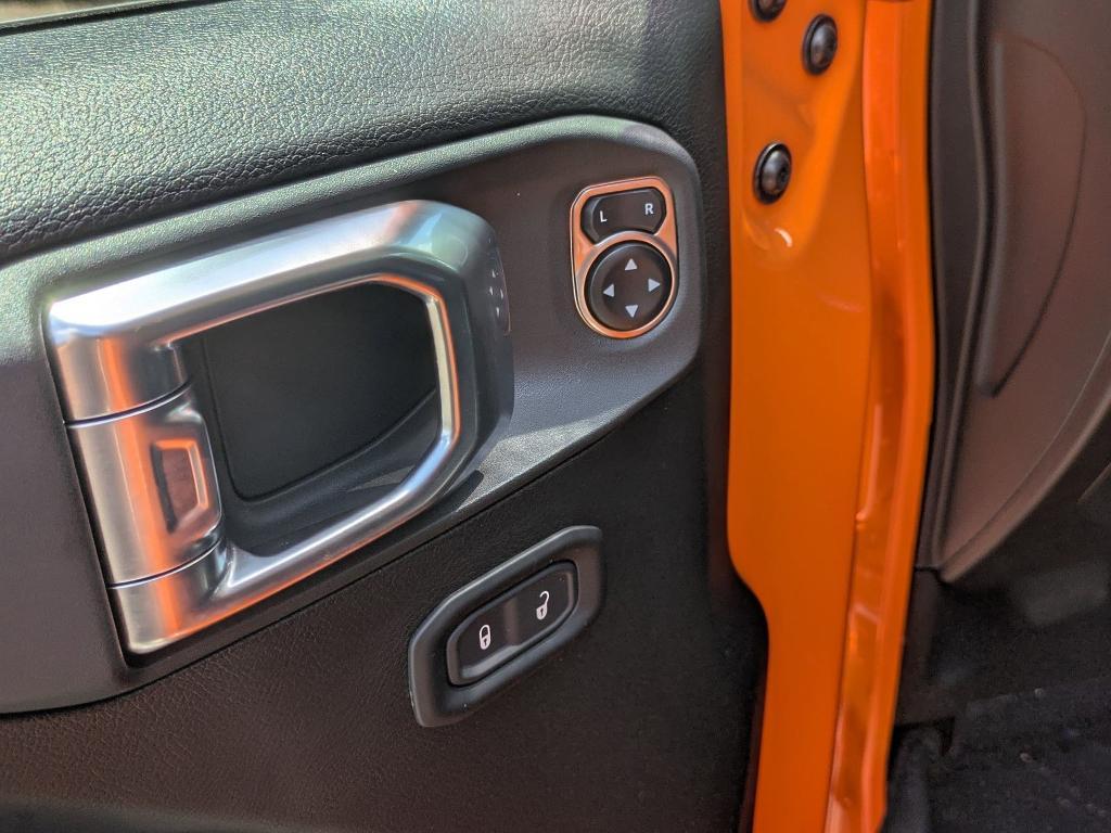 new 2025 Jeep Wrangler car, priced at $61,165