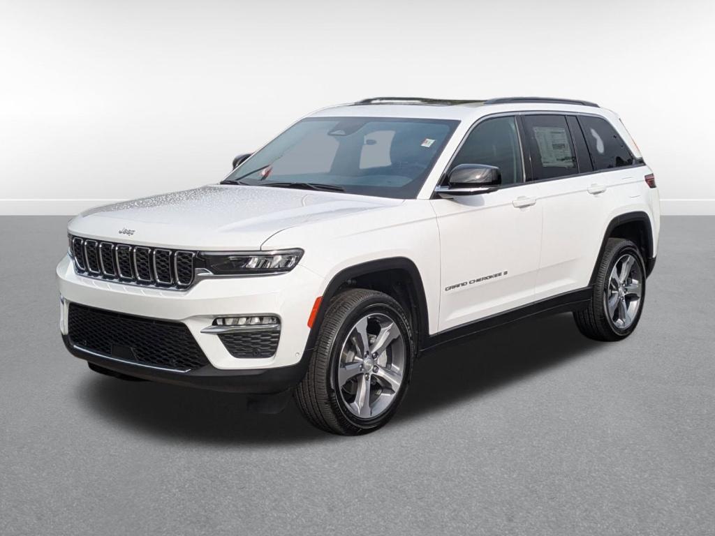 new 2025 Jeep Grand Cherokee car, priced at $55,960