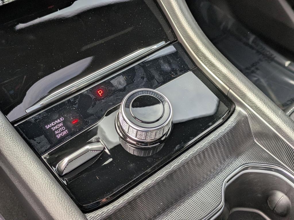 new 2025 Jeep Grand Cherokee car, priced at $55,960