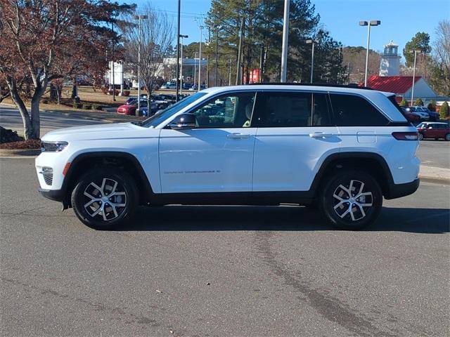 new 2025 Jeep Grand Cherokee car, priced at $50,210