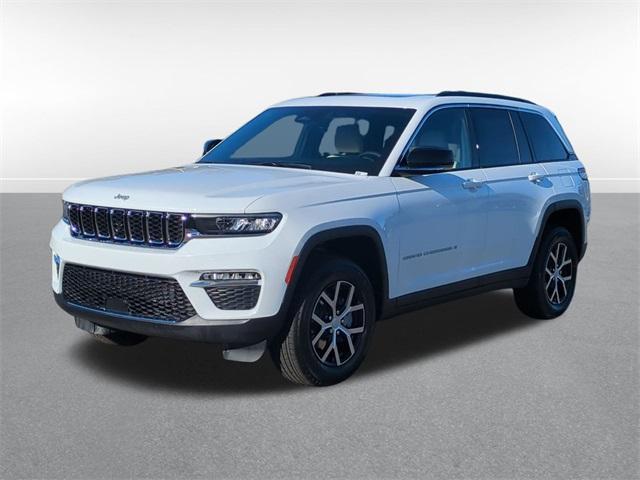 new 2025 Jeep Grand Cherokee car, priced at $50,210