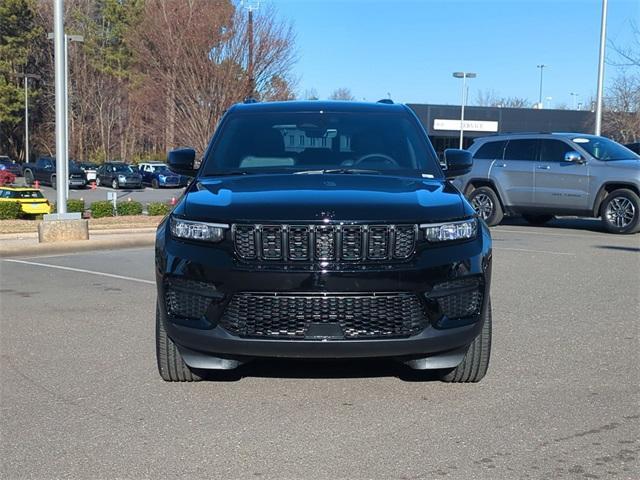 new 2025 Jeep Grand Cherokee car, priced at $49,170