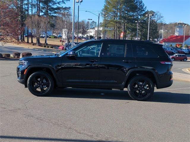 new 2025 Jeep Grand Cherokee car, priced at $49,170