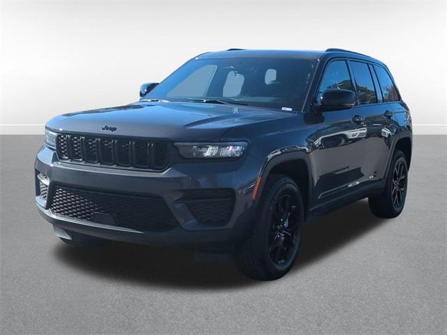 new 2025 Jeep Grand Cherokee car, priced at $47,525