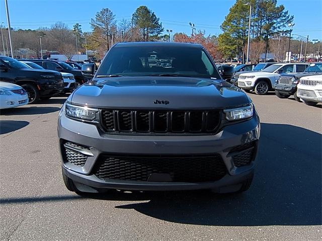 new 2025 Jeep Grand Cherokee car, priced at $47,525