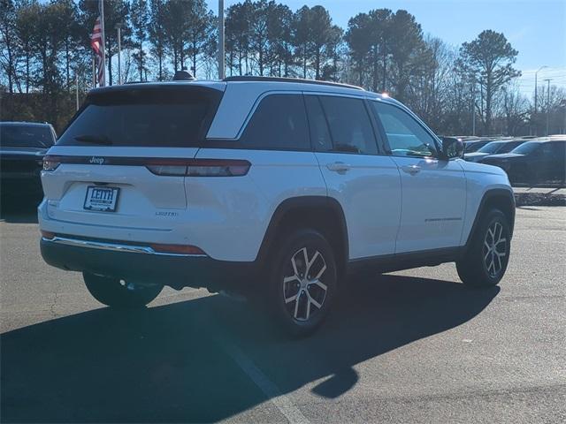 new 2025 Jeep Grand Cherokee car, priced at $53,135