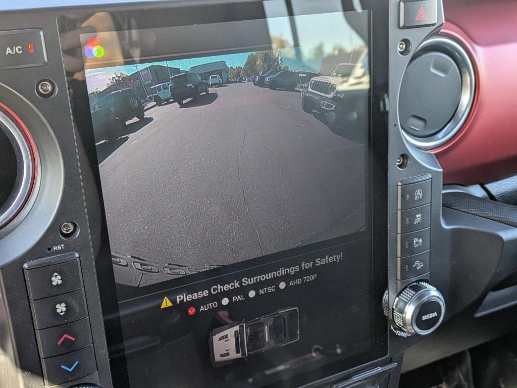 used 2018 Jeep Wrangler Unlimited car, priced at $26,495