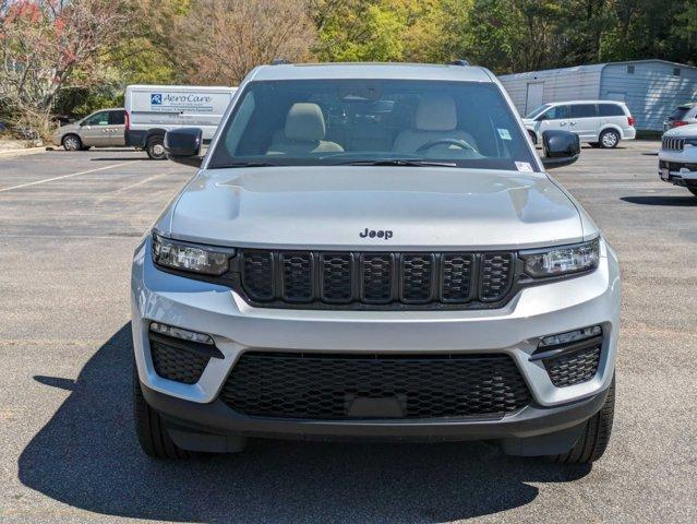 new 2024 Jeep Grand Cherokee car, priced at $46,099