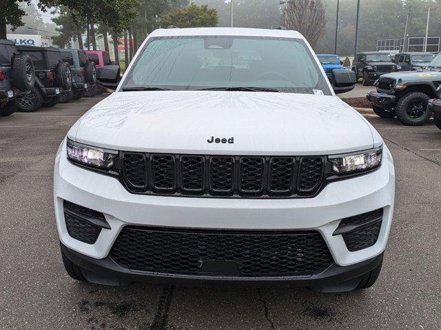 new 2025 Jeep Grand Cherokee car, priced at $46,575