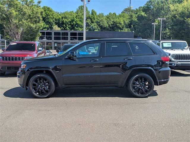 used 2022 Jeep Grand Cherokee WK car, priced at $31,795