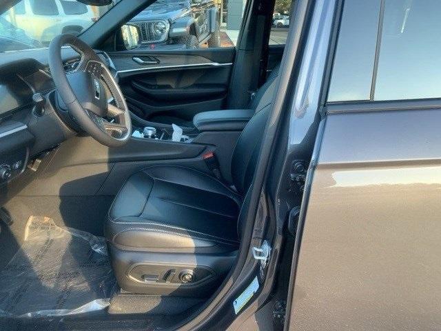 used 2024 Jeep Grand Cherokee L car, priced at $43,988