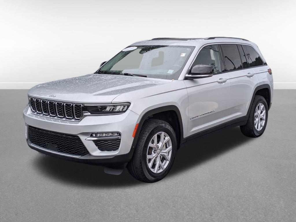 used 2022 Jeep Grand Cherokee car, priced at $26,499