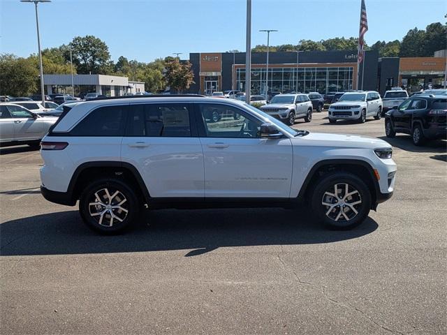 new 2025 Jeep Grand Cherokee car, priced at $50,340