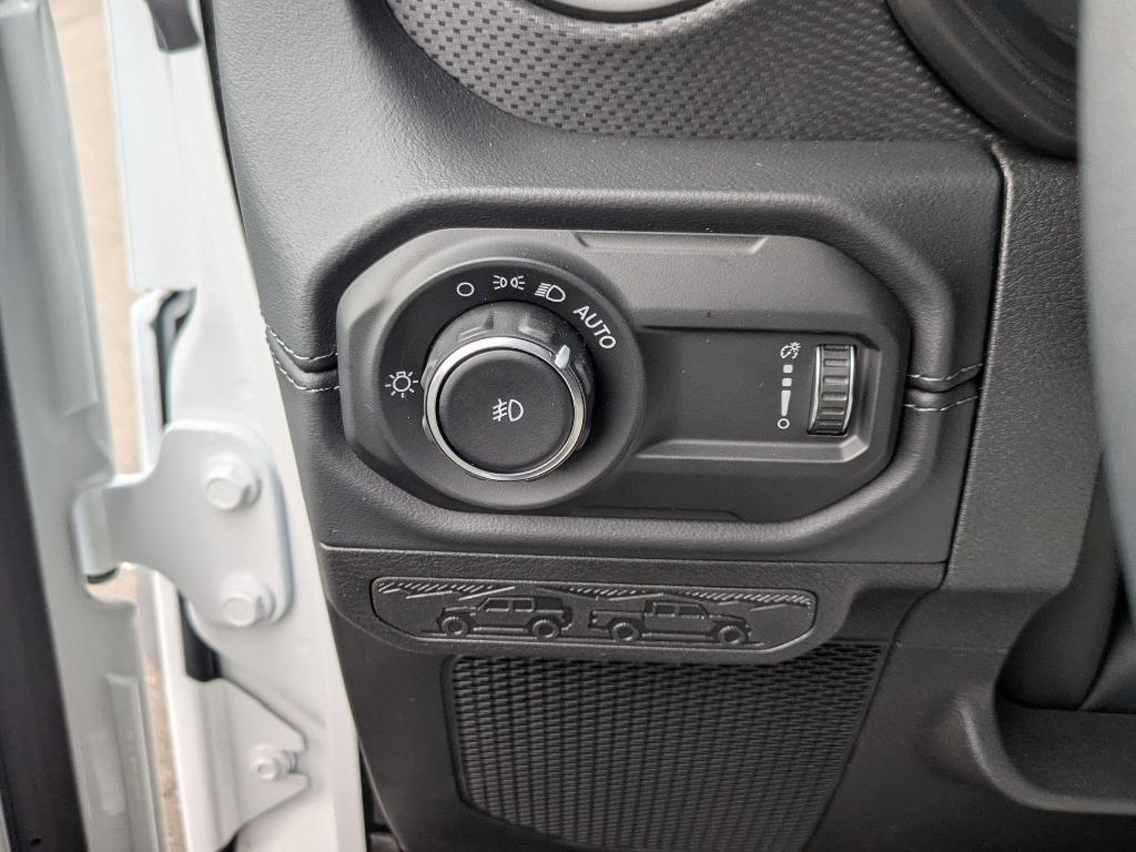 new 2025 Jeep Wrangler car, priced at $64,570