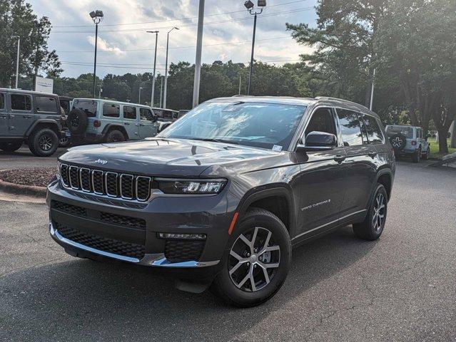 new 2024 Jeep Grand Cherokee car, priced at $42,425