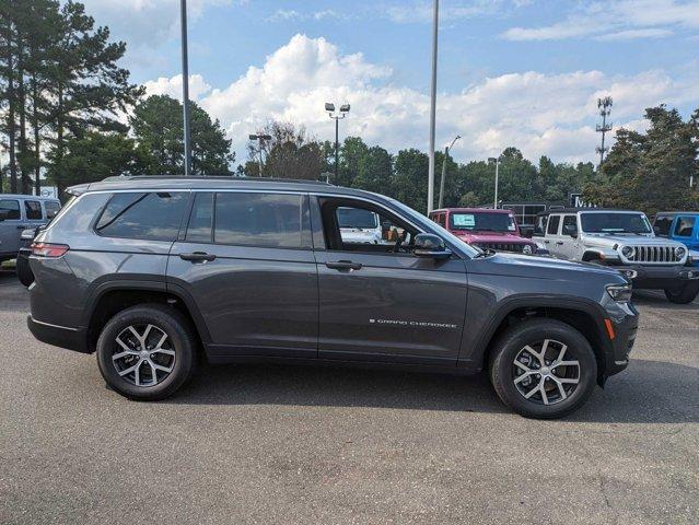 new 2024 Jeep Grand Cherokee car, priced at $42,425