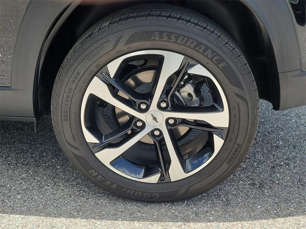 used 2024 Chevrolet Trax car, priced at $18,899