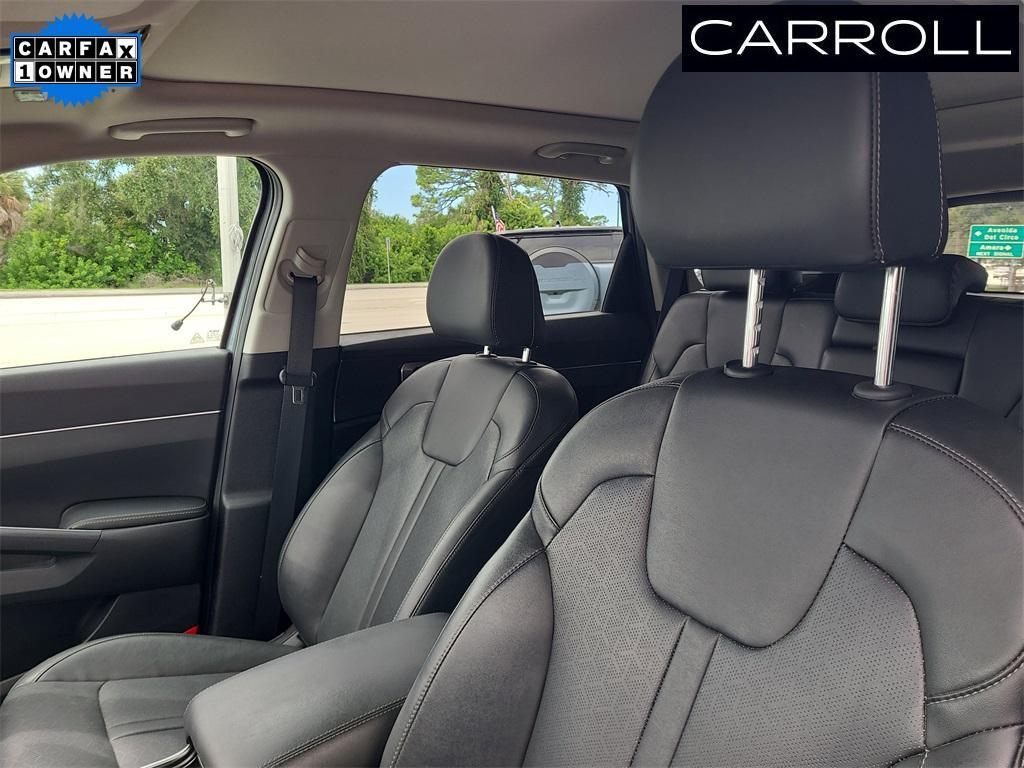 used 2022 Kia Sorento car, priced at $23,399