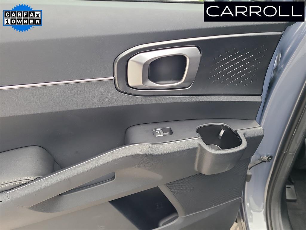 used 2022 Kia Sorento car, priced at $23,399