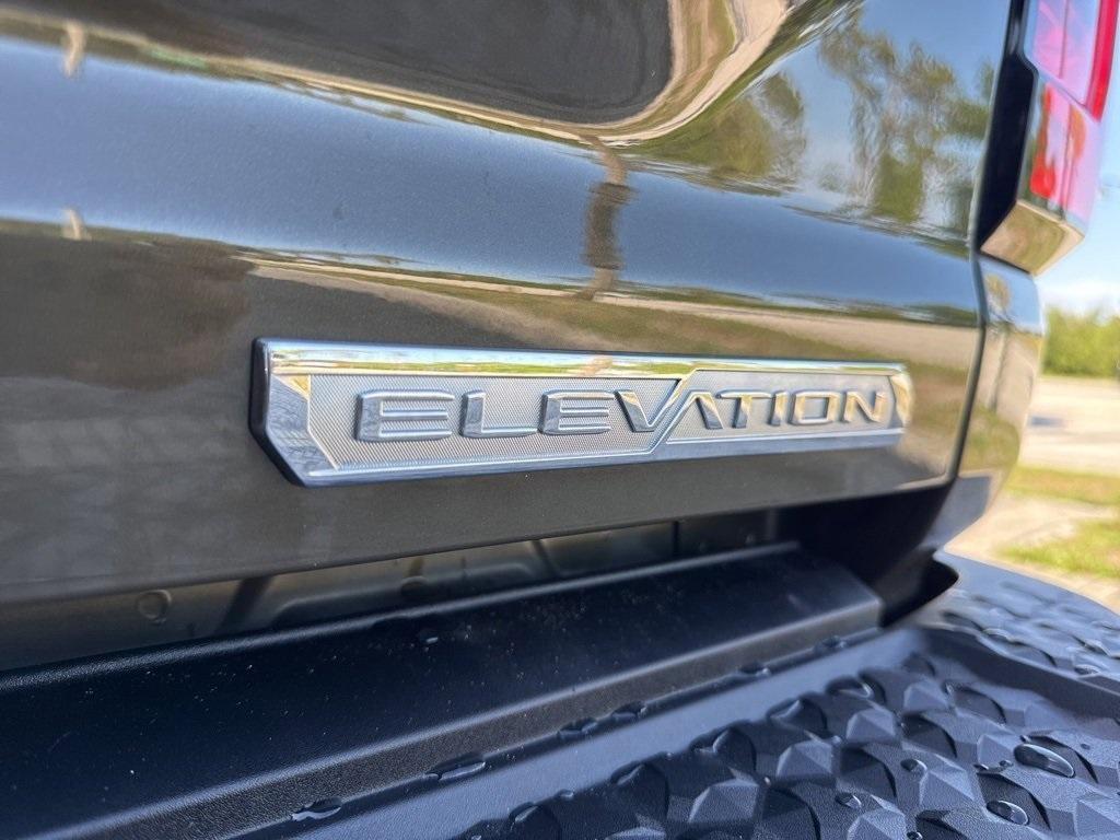 used 2023 GMC Canyon car, priced at $33,499