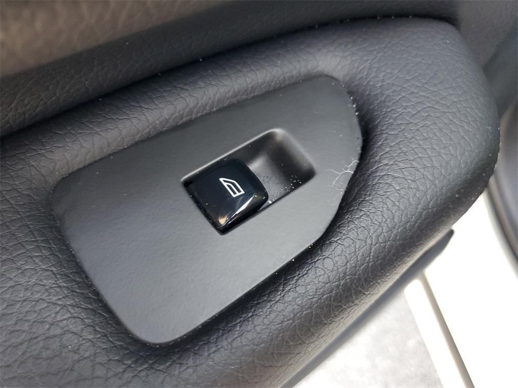 used 2019 Volvo XC90 car, priced at $19,499