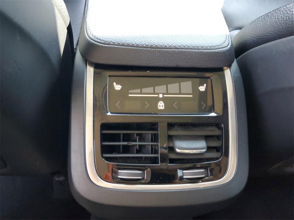 used 2019 Volvo XC90 car, priced at $19,499