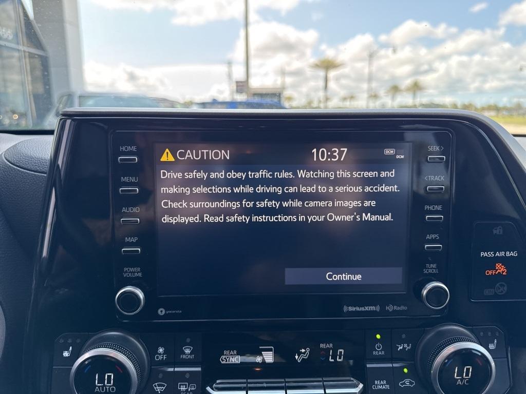 used 2021 Toyota Highlander car, priced at $25,999