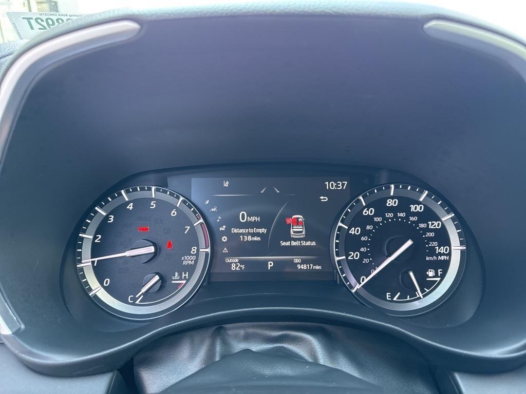 used 2021 Toyota Highlander car, priced at $25,999