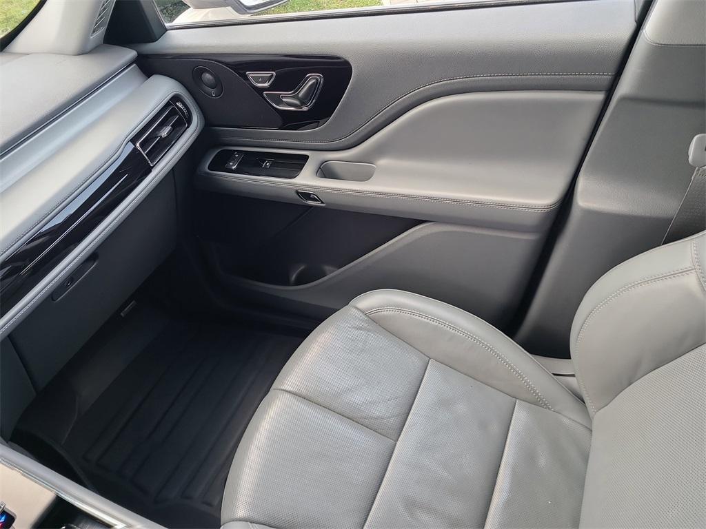 used 2020 Lincoln Aviator car, priced at $30,499