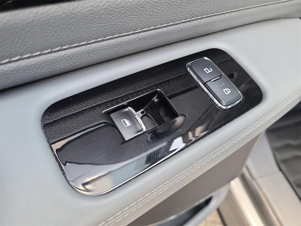 used 2020 Lincoln Aviator car, priced at $30,499