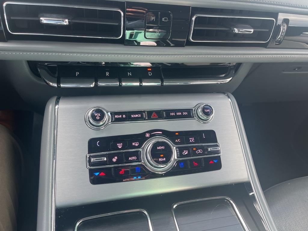 used 2020 Lincoln Aviator car, priced at $30,999