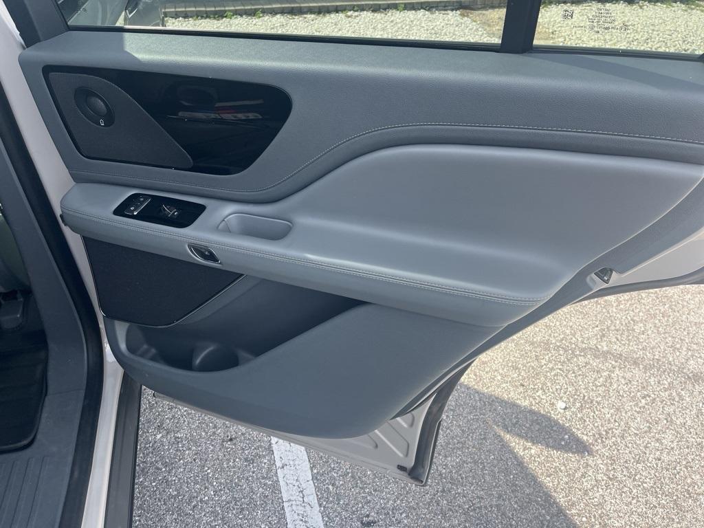 used 2020 Lincoln Aviator car, priced at $30,999