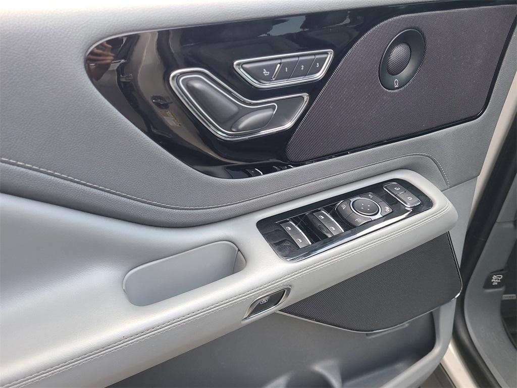 used 2020 Lincoln Aviator car, priced at $30,499