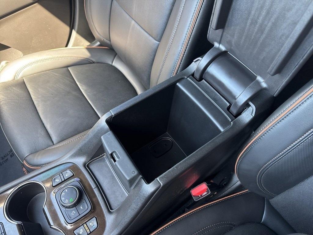 used 2023 GMC Acadia car, priced at $33,999