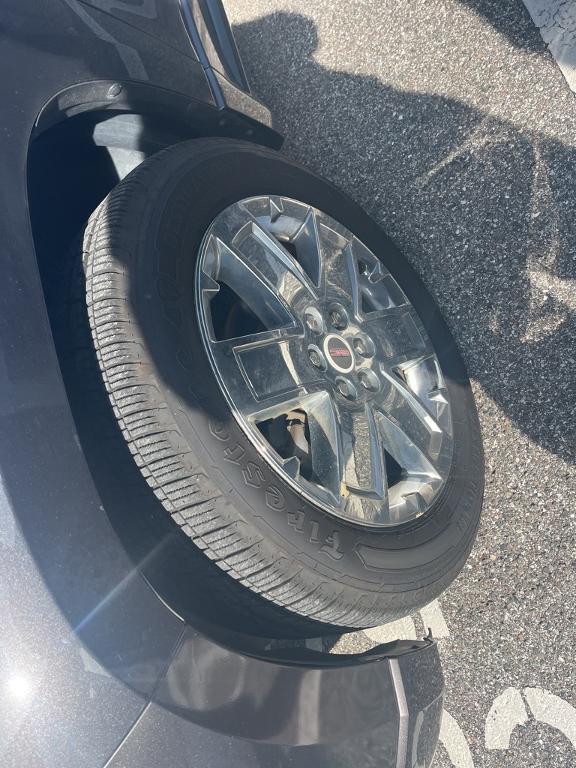 used 2015 GMC Acadia car, priced at $11,998