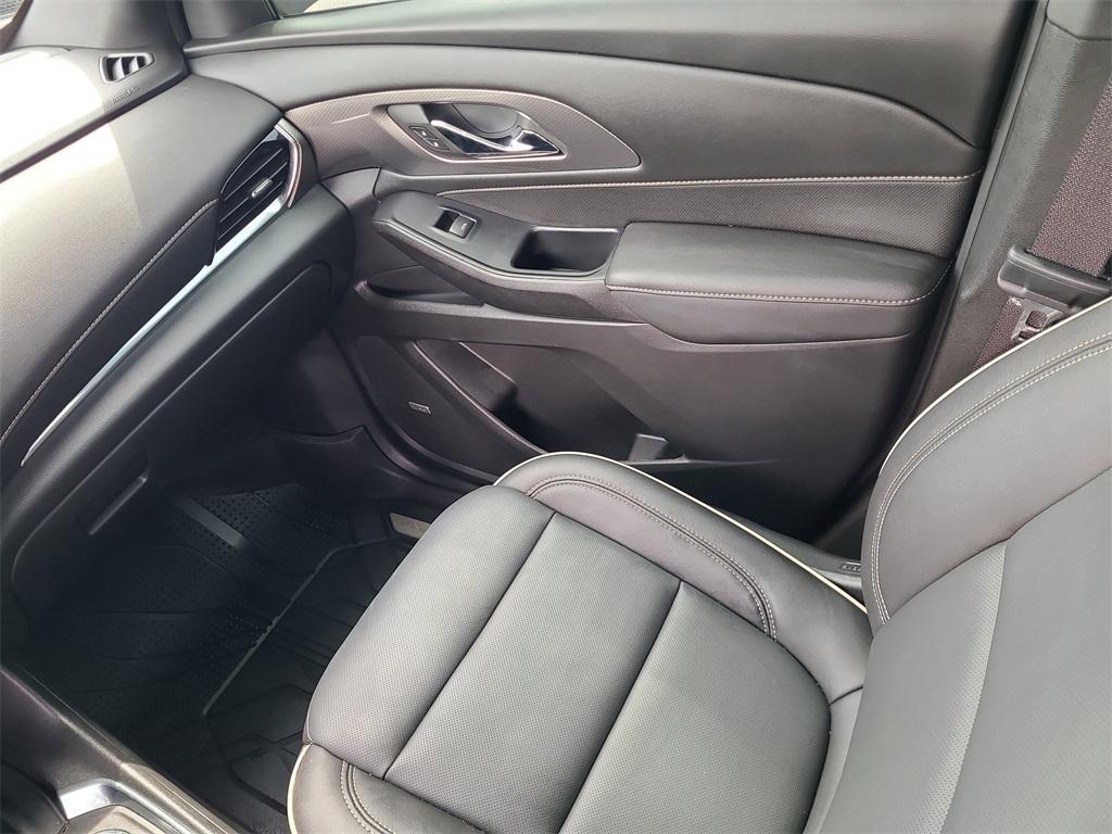 used 2023 Chevrolet Traverse car, priced at $38,999