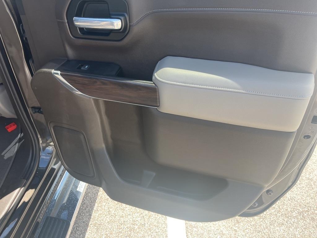 used 2021 GMC Sierra 1500 car, priced at $36,999