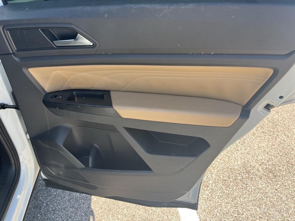 used 2021 Volkswagen Atlas Cross Sport car, priced at $22,999