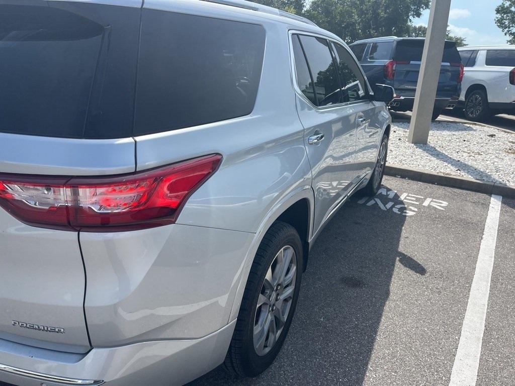 used 2019 Chevrolet Traverse car, priced at $27,799