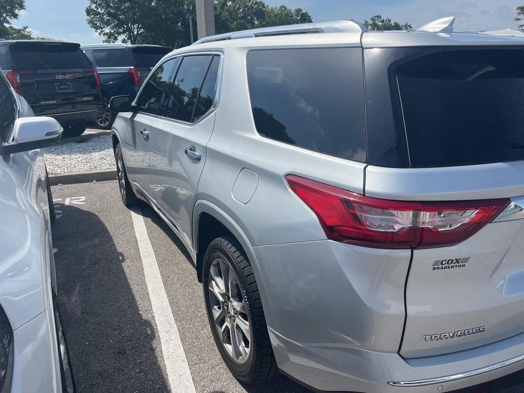 used 2019 Chevrolet Traverse car, priced at $27,799