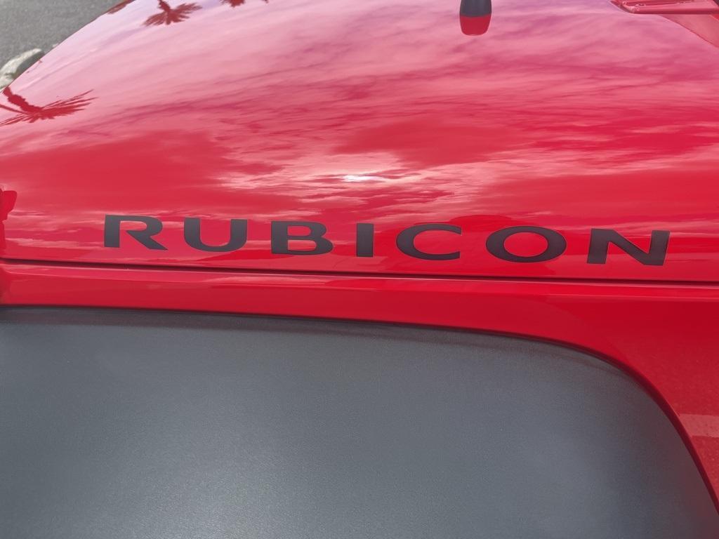 used 2015 Jeep Wrangler Unlimited car, priced at $18,999