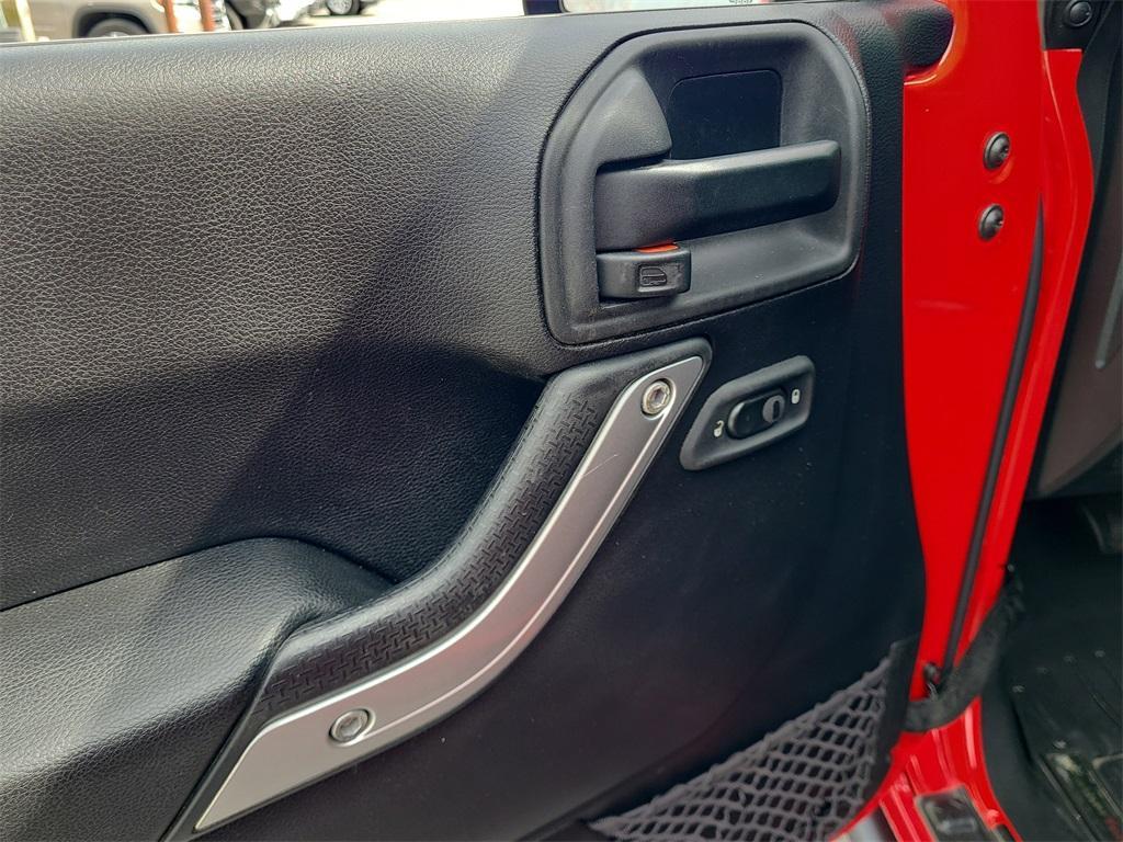 used 2015 Jeep Wrangler Unlimited car, priced at $18,999