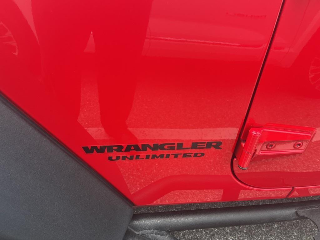 used 2015 Jeep Wrangler Unlimited car, priced at $18,999
