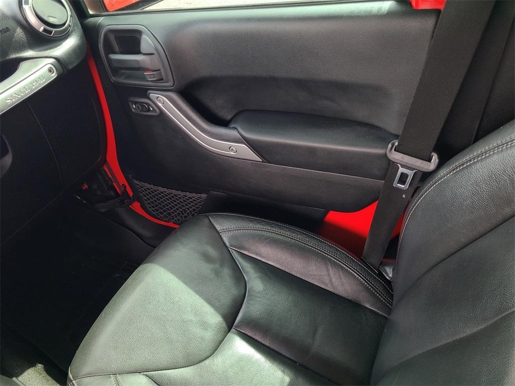 used 2015 Jeep Wrangler Unlimited car, priced at $18,999