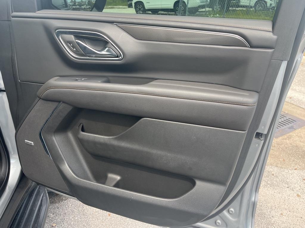 used 2024 GMC Yukon XL car, priced at $71,899
